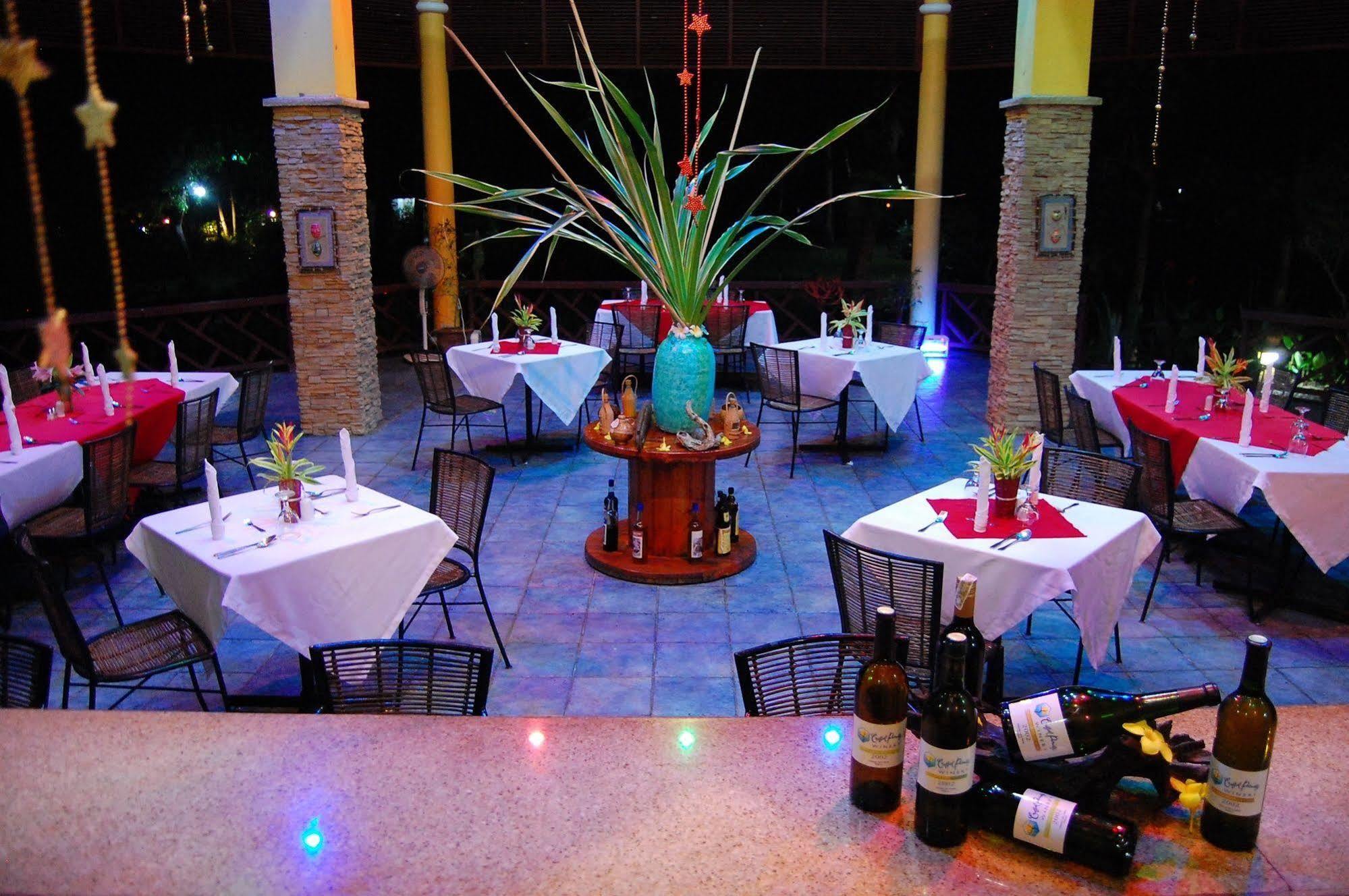 Crystal Paradise Resort Spa & Winery Narra ภายนอก รูปภาพ